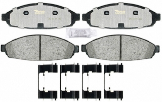 Bremsklötze Vorne - Brakepads Front  Towncar 03-11 HD